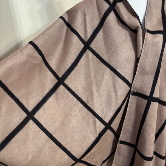 NEW MOSS ROSE WOMEN'S REVERSIBLE Shawl/Poncho/Open Front - ONE SIZE - Picture 9 of 14